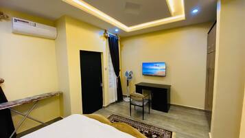 2 Schlafzimmer, Bügeleisen/Bügelbrett, WLAN, Bettwäsche