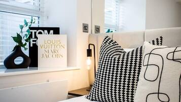 1 chambre, fer et planche à repasser, Wi-Fi gratuit, draps fournis