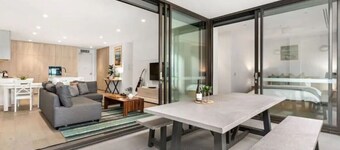 Anchors Away | Escape in the heart of Mornington