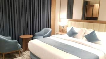 In-room safe, blackout curtains, soundproofing, iron/ironing board