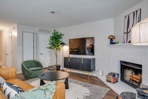 Smart TV, fireplace, offices