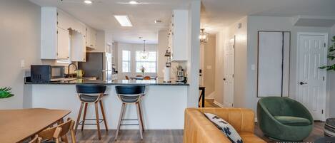 Smart TV, fireplace, offices