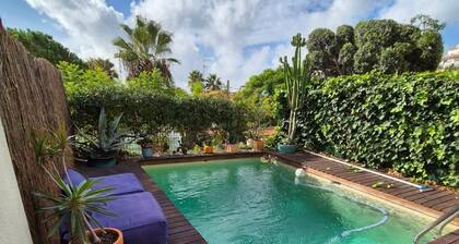 SEMI-DETACHED HOUSE ON THE HEIGHTS OF SITGES - 5 MIN BY CAR
