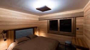 5 室のベッドルーム、アイロン / アイロン台、WiFi、ベッドシーツ
