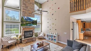 TV, fireplace, offices