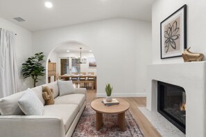 Smart TV, fireplace, video games, table tennis