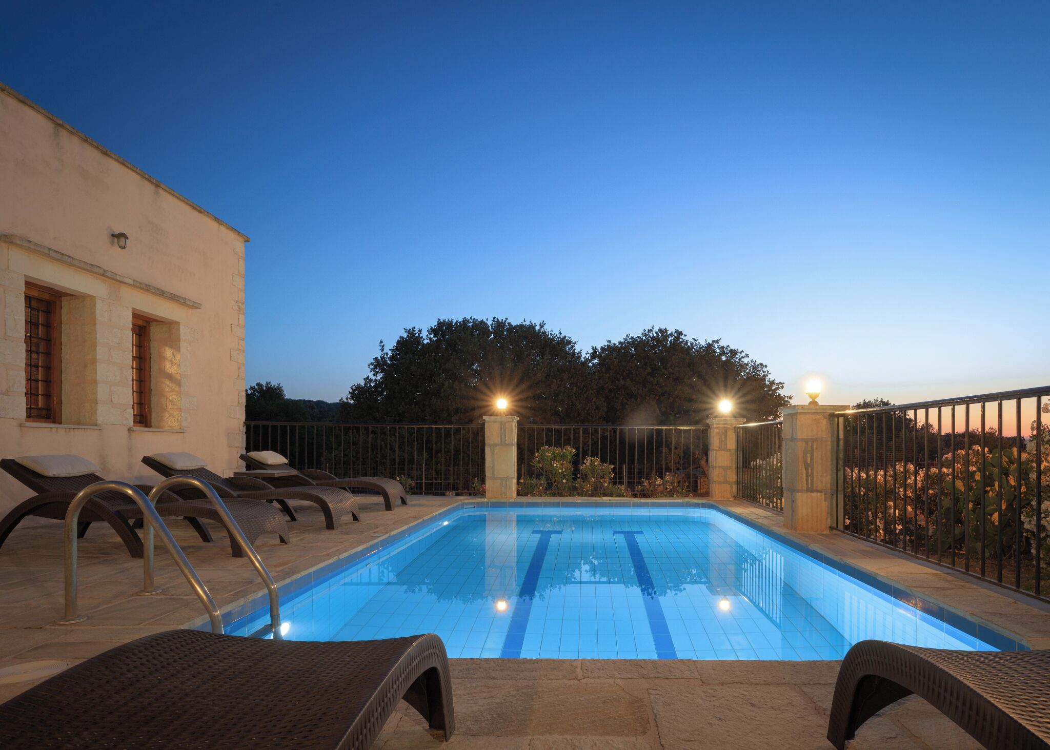 Private pool