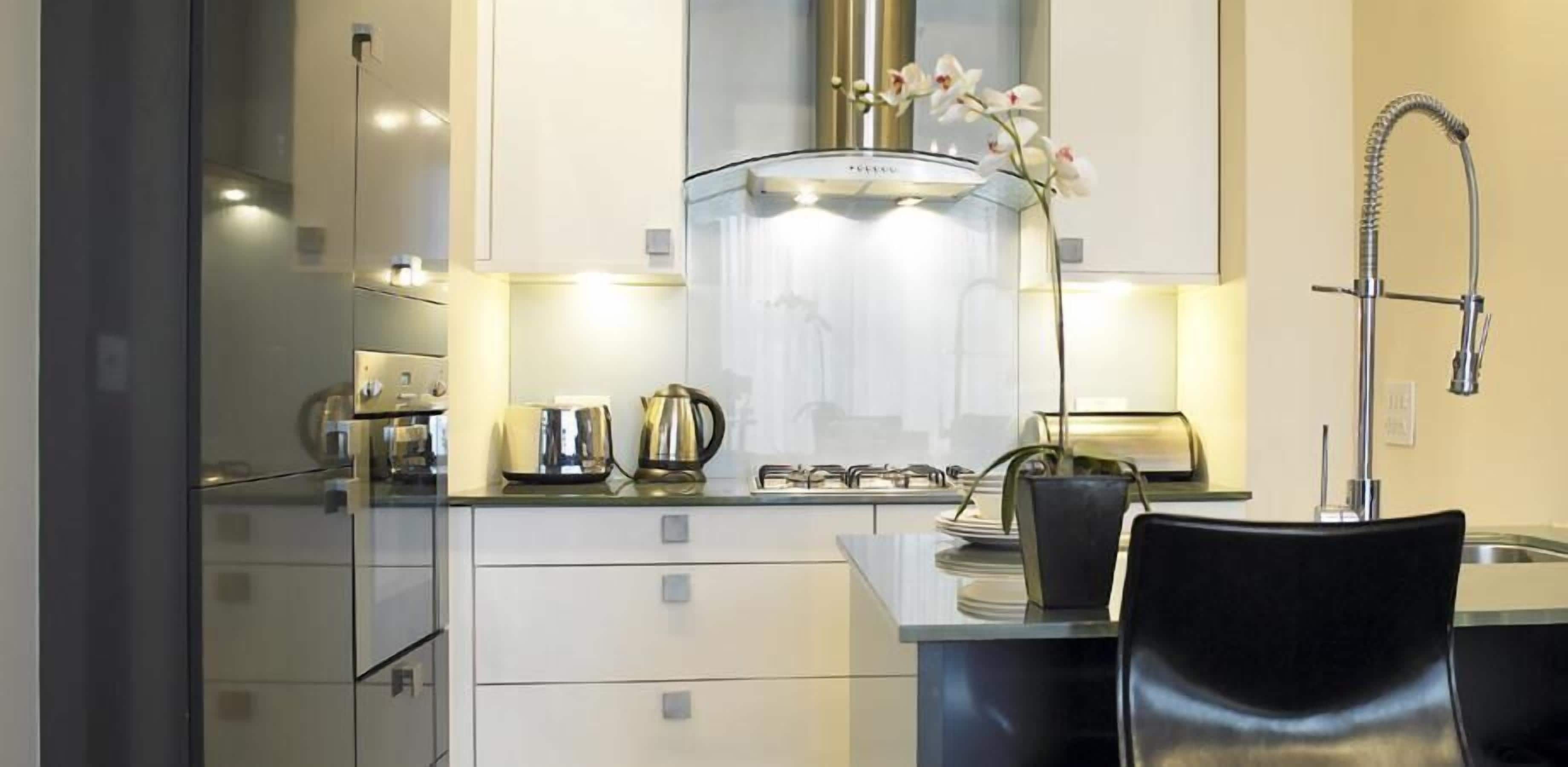 2 개의 침실, 고급 침구, 방음 설비, 다리미/다리미판