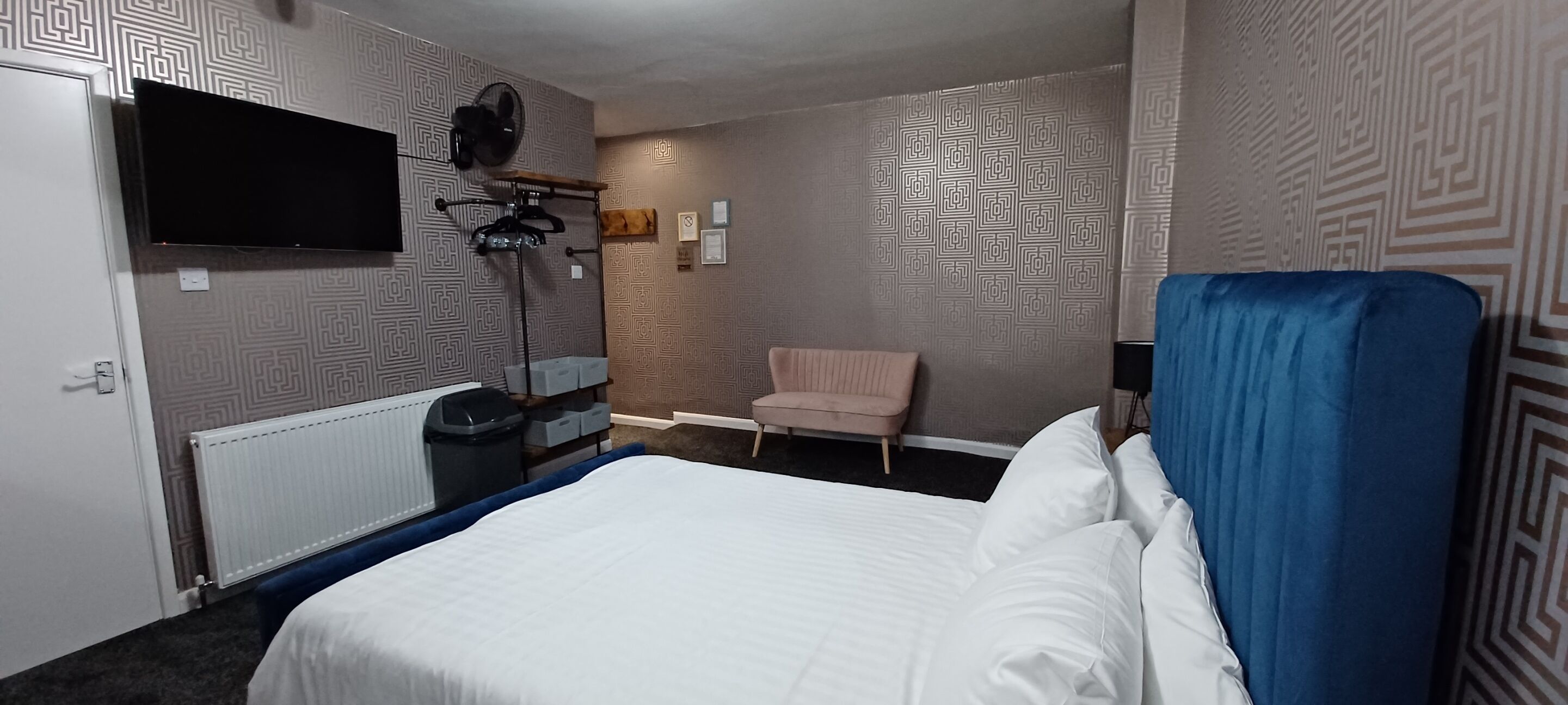 Suite, Ensuite (Room 14) | Free WiFi