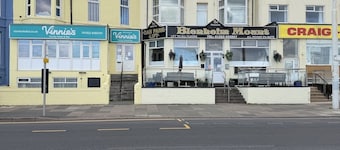 Vinnies Family Hotel