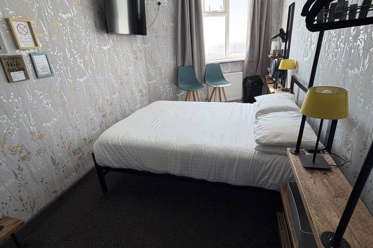 Habitació doble, amb bany privat, vistes al mar (Room 16) | Wifi gratuïta 