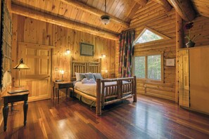 3 bedrooms, desk, iron/ironing board, WiFi