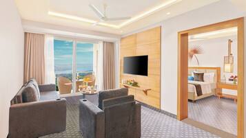 Lillian Suite | Premium bedding, desk, laptop workspace, bed sheets