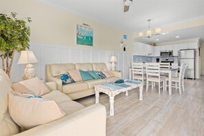 Téléviseur, foyer, bureau