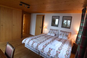 4 bedrooms, WiFi