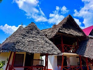 Economy Double Room, Garden View | Bed sheets - The Tropinest  (Nungwi)
