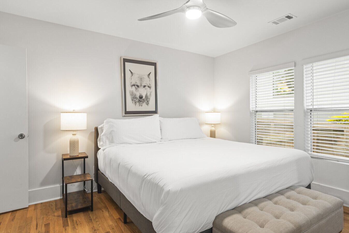 3 bedrooms, desk, iron/ironing board, travel cot