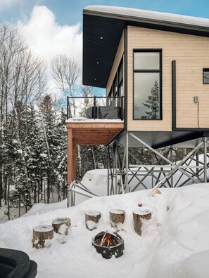 Exterior - Chalet MonVue – Spa & Serenity in Nature (Sainte-Béatrix)