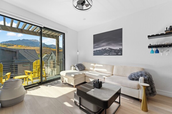 Smart TV, fireplace, video games