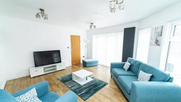 House | Living area | TV