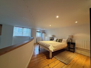 1 habitación, tabla de planchar con plancha y acceso a internet