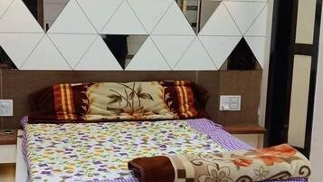 Deluxe Single Room | Free WiFi