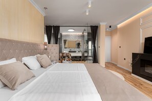 8 slaapkamers, gratis babybedden, beddengoed