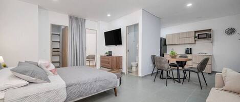 1 chambre, bureau, fer et planche à repasser, Wi-Fi