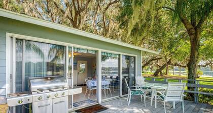 Home on Lake Hutchinson w/ Dock!