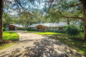 House (4 Bedrooms) | Interior - Home on Lake Hutchinson w/ Dock! (Keystone Heights)