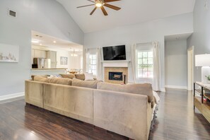 House (3 Bedrooms) | Interior