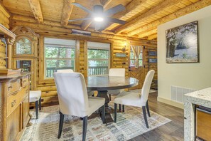 House (3 Bedrooms) | Interior - Cabin ~ 1 Mi to Lake Gregory & Hiking! (Crestline)