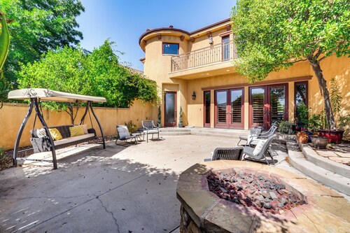 Washington Villa 1 Mi to Golf: Great for Groups!