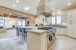 Villa (6 Bedrooms) | Innvendig