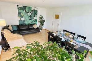 Interior - Vantage Point spacious 3 bedroom apartment | Olten Switzerland| railway station (Olten)