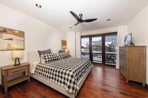 6 bedrooms, iron/ironing board, free WiFi, bed sheets