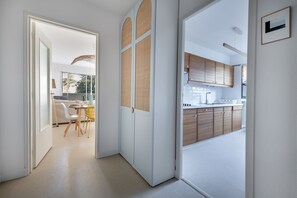 Interior - 10m from the beach - 2 adults - 2 kids (La Baule-Escoublac)