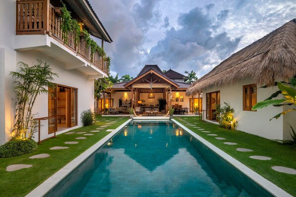 5 bedrooms - House of Bagera by Alfred in Bali - Tropical Family Dream Villa in Seminyak Oberoi Beach Bali (Seminyak)