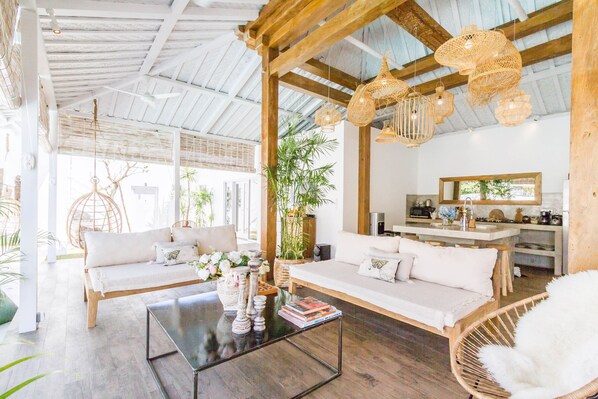 5 bedrooms - Villa M by Alfred in Bali - Stunning Family Villa With Pool at Seminyak Beach (Seminyak)