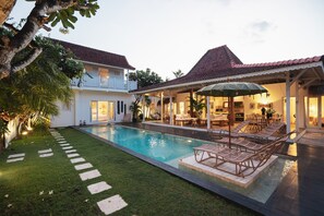 5 bedrooms
