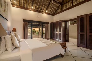 4 bedrooms - Villa Gading by Alfred in Bali - Stunning 4BD Villa in the Heart of Seminyak Beach (Seminyak)