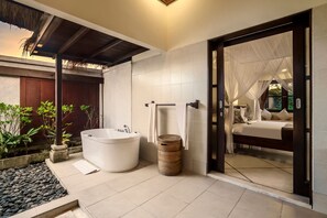 Villa | 4 bedrooms - Villa Gading by Alfred in Bali - Stunning 4BD Villa in the Heart of Seminyak Beach (Seminyak)