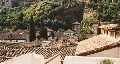 Alhambra Townhouse in Granada