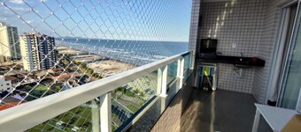 Stylish apartment with Ocean view in Jardim Real Praia Grande