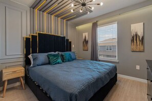 5 habitaciones, tabla de planchar con plancha, cuna de viaje y wifi 