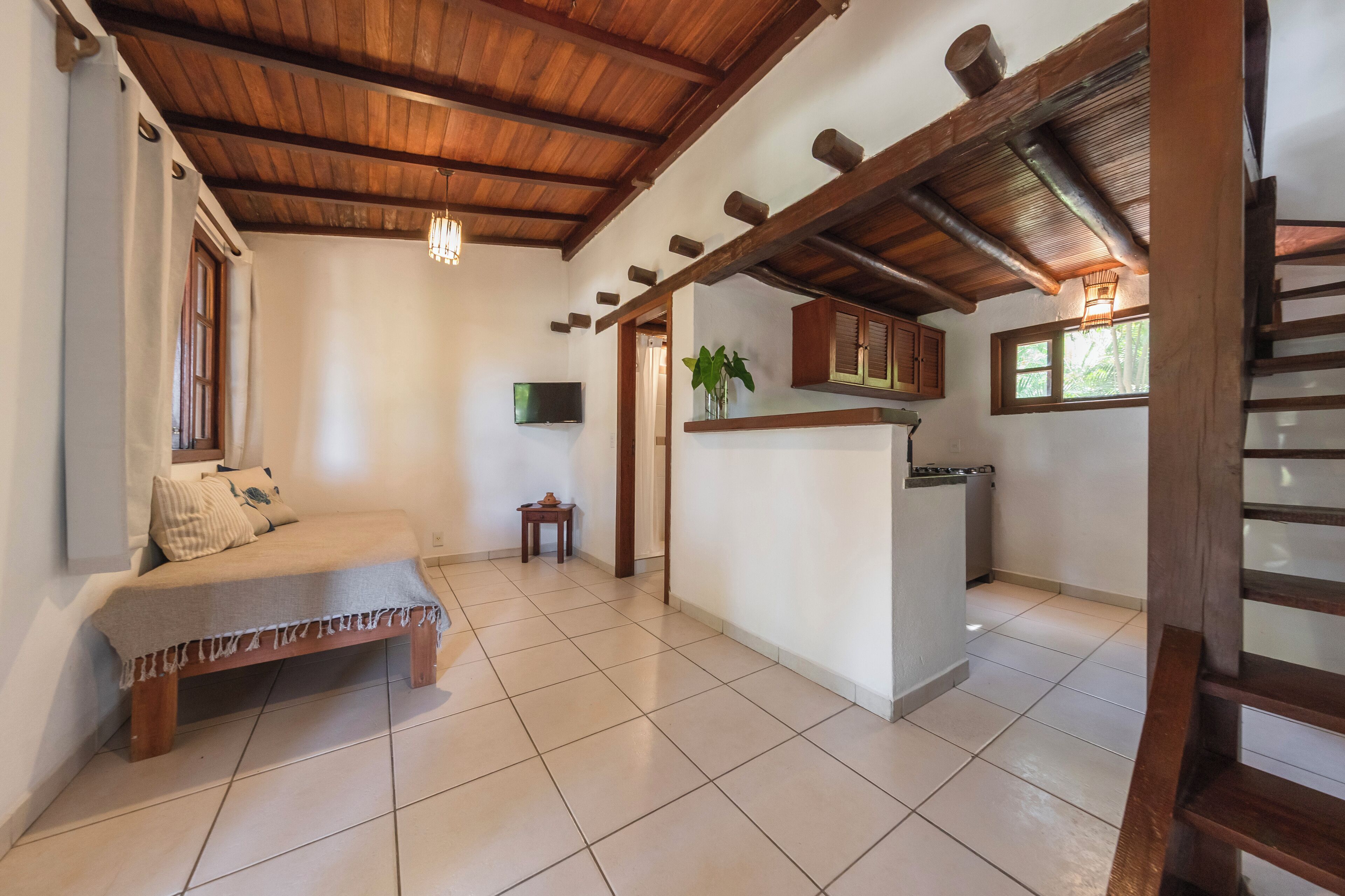 Chalé conforto | Área de estar | TV