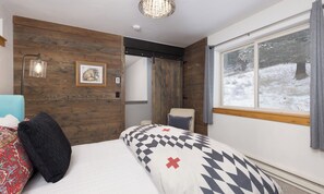 4 bedrooms, iron/ironing board, internet, bed sheets - Big Sky Vacation Rentals | Spotted Fawn Court (Big Sky MT)