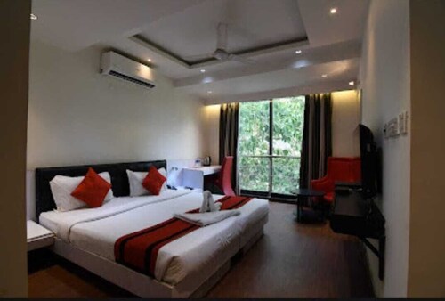 HOTEL BALLYGUNGE LUXURY