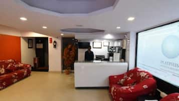 Quầy tiếp tân