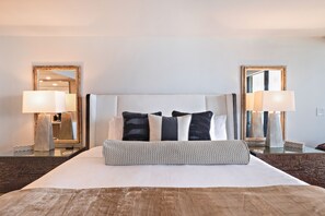 Condo, 2 Bedrooms